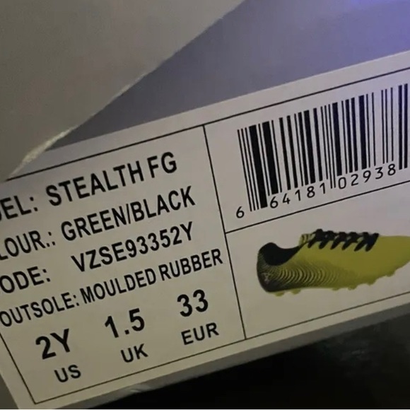 Vizari Unisex-Kid's Stealth FG Soccer Shoe - Size CHILD 2Y US ,EUR 33 - Picture 3 of 3